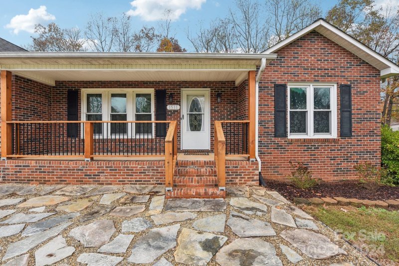 Property image 4 at 1511 Running Deer Drive, Conover, NC 28613