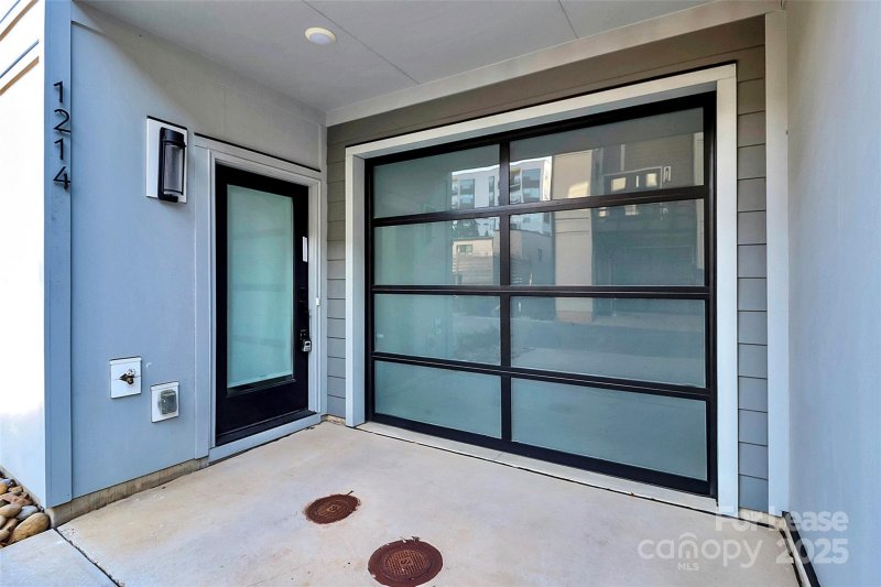 Property image 3 at 1214 Minter Place, Charlotte, NC 28203