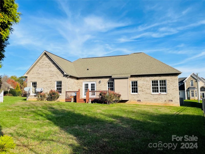 Property image 4 at 1820 31st Avenue Lane, Hickory, NC 28601