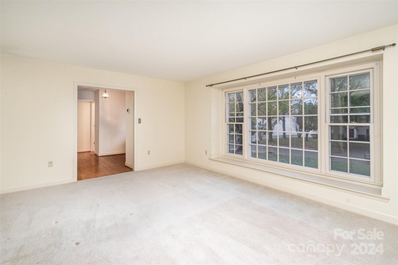 Property image 3 at 710 Barksdale Circle, Charlotte, NC 28270