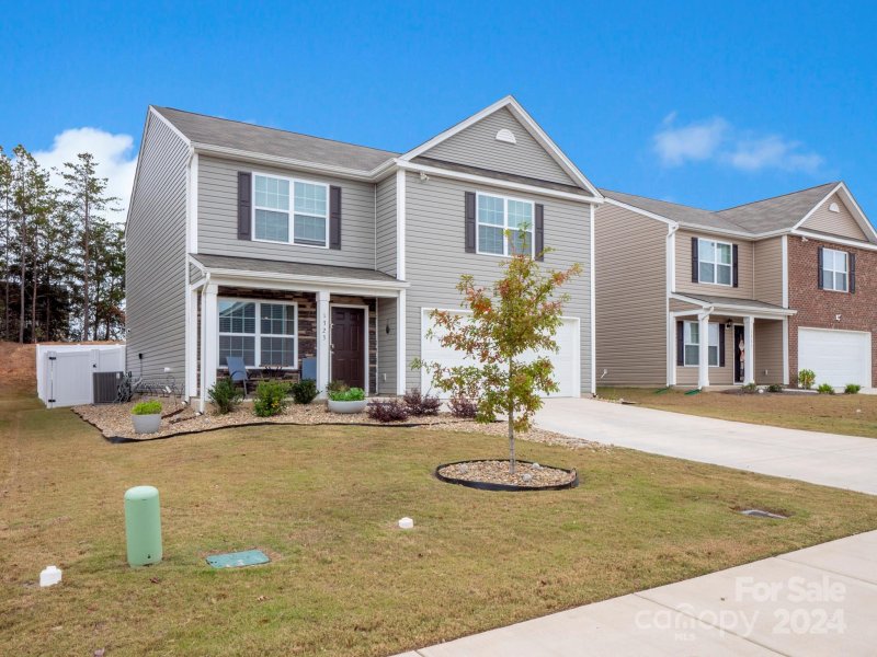 Property image 2 at 1323 Mifflin Lane, Dallas, NC 28034