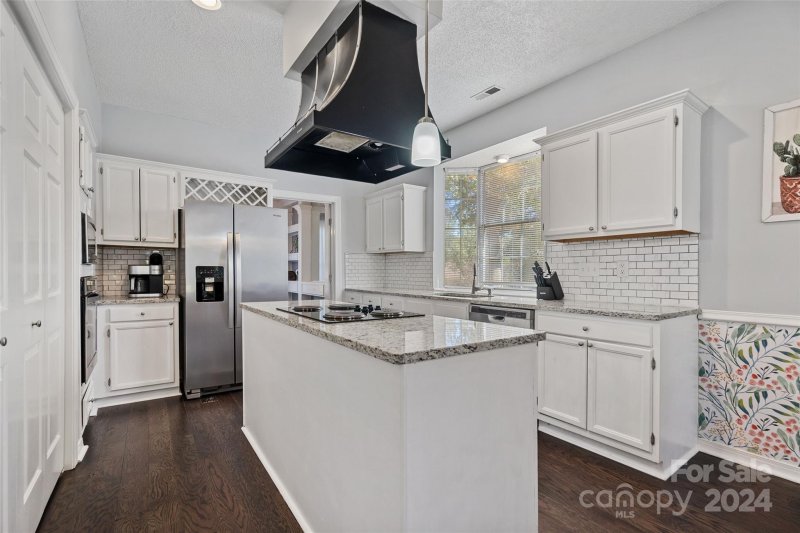 Property image 5 at 11925 Hookston Lane, Charlotte, NC 28273