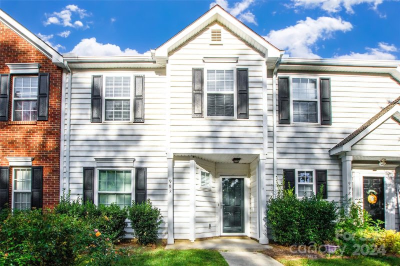 Property image 2 at 992 Heritage Parkway, Fort Mill, SC 29715