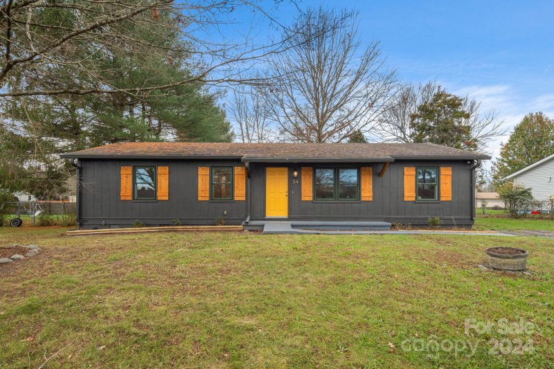 34 E Silverleaf Drive