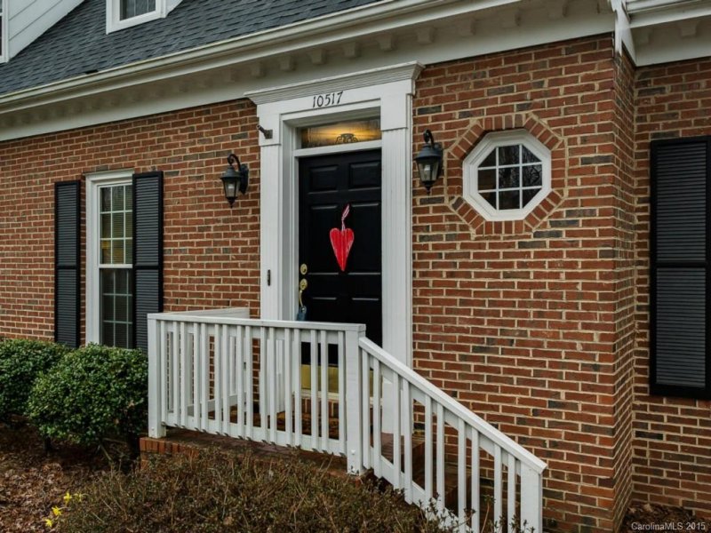 Property image 3 at 10517 South Hall Drive, Charlotte, NC 28270