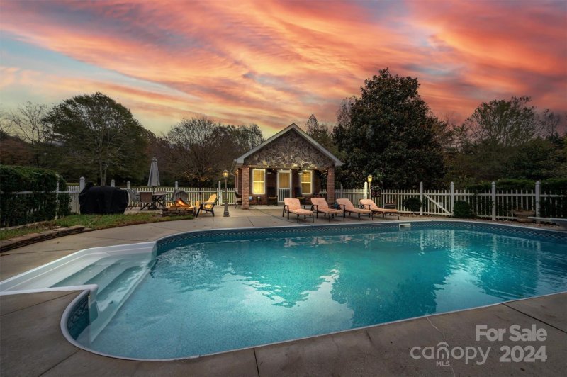 Property image 2 at 2513 Burton Estates Lane, Lincolnton, NC 28092