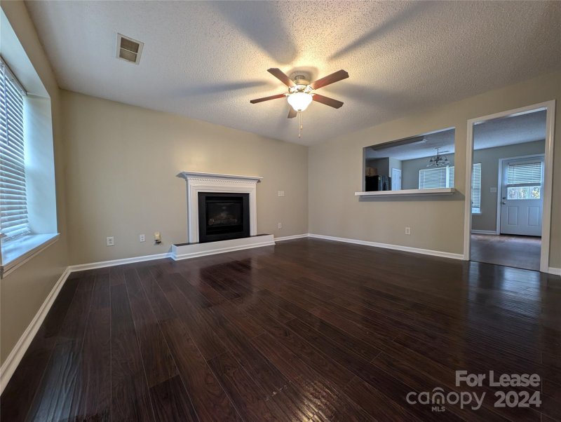 Property image 3 at 729 Raindrops Road, Gastonia, NC 28054