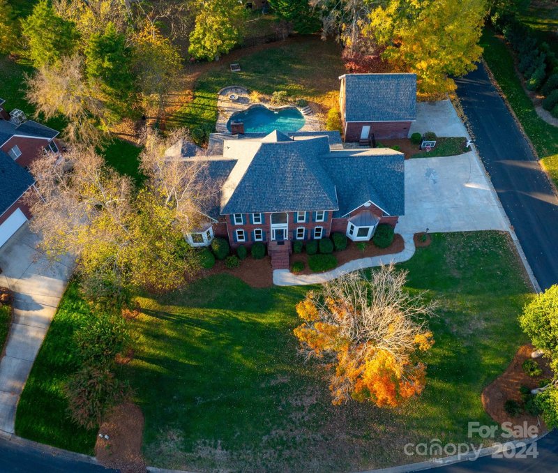 Property image 4 at 6000 Havencrest Court, Concord, NC 28027
