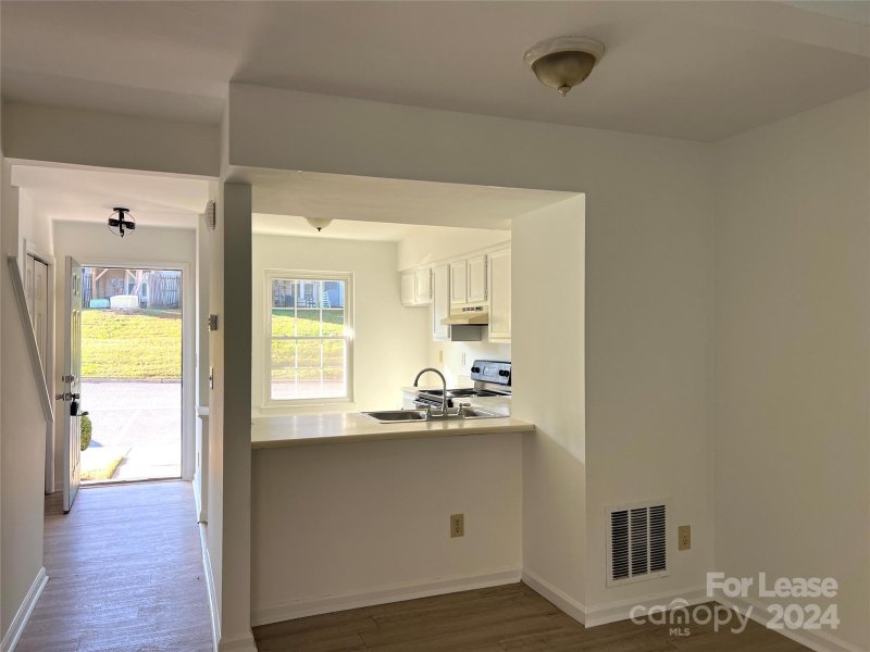 Property image 3 at 519 Lex Drive, Charlotte, NC 28262