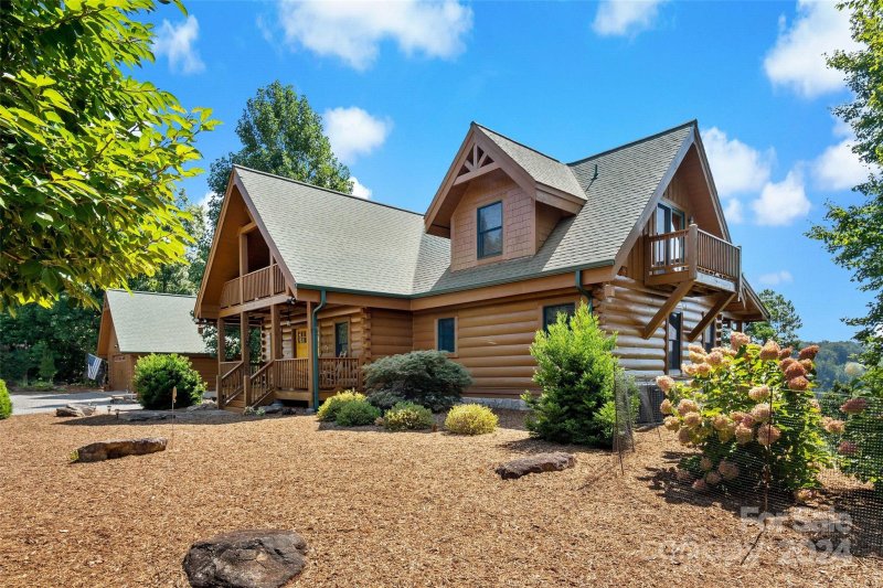 Property image 2 at 93 Scenic Vista Drive, Nebo, NC 28761