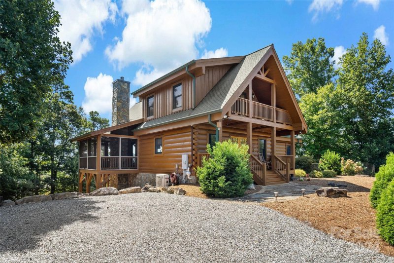 Property image 3 at 93 Scenic Vista Drive, Nebo, NC 28761