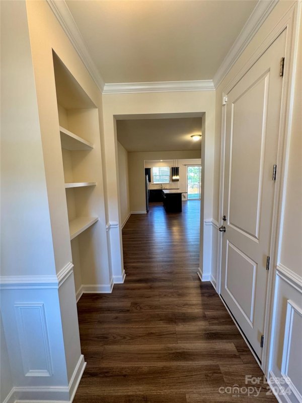 Property image 3 at 5810 Clan Maclaine Drive, Charlotte, NC 28278