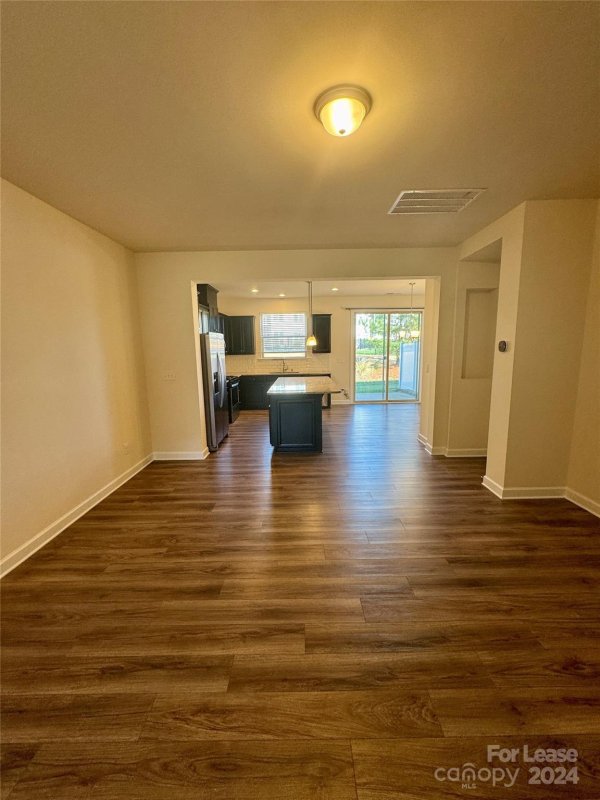 Property image 5 at 5810 Clan Maclaine Drive, Charlotte, NC 28278