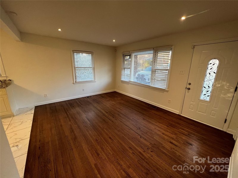 Property image 5 at 2724 Hilliard Drive, Charlotte, NC 28205