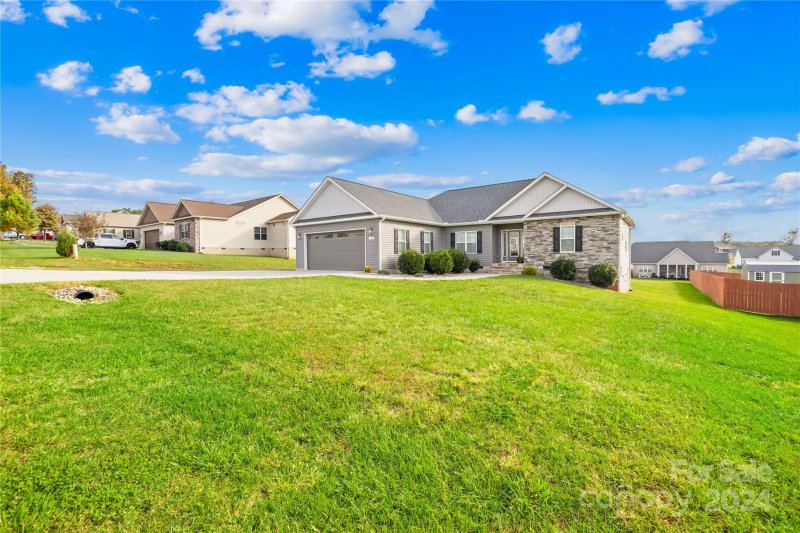 Property image 5 at 152 Greythorn Drive, Statesville, NC 28625