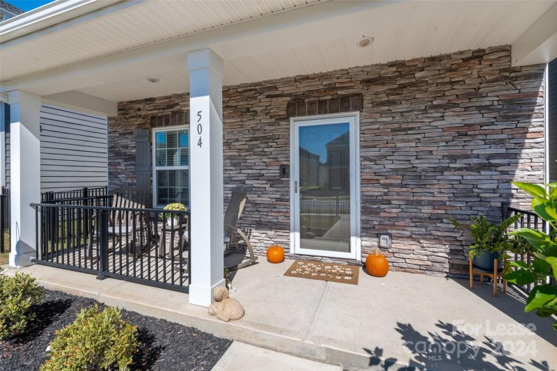 Property image 4 at 504 Cranford Drive, Pineville, NC 28134