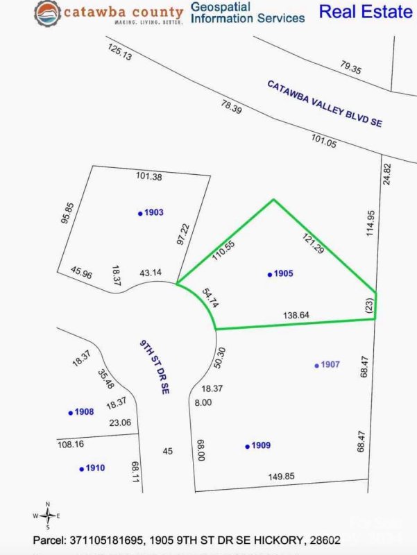 Property image 4 of 1905 9th Drive in WINDSONG VILLAGE, Hickory, NC 28602