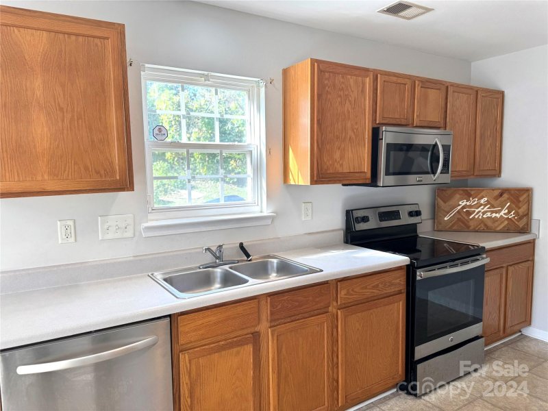 Property image 5 at 1318 Mcallister Drive, Charlotte, NC 28216