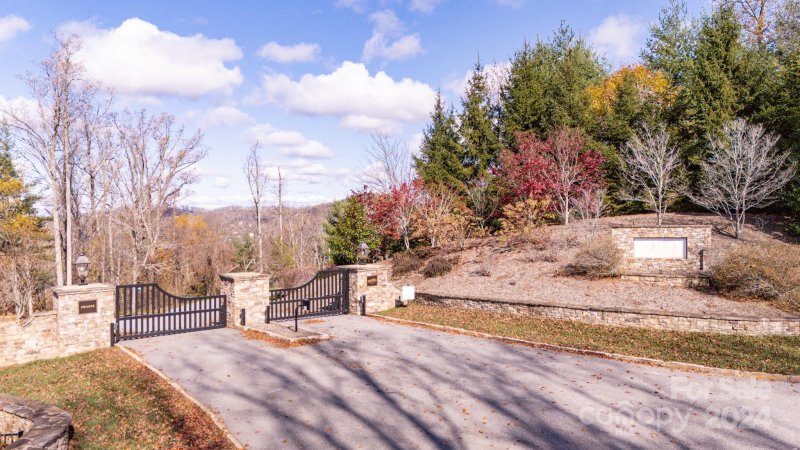 Property image 5 of 55 Bartrams Walk Drive in Town Mountain Preserve, Asheville, NC 28804