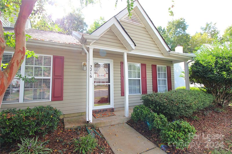 Property image 2 at 2216 Preakness Court, Charlotte, NC 28273