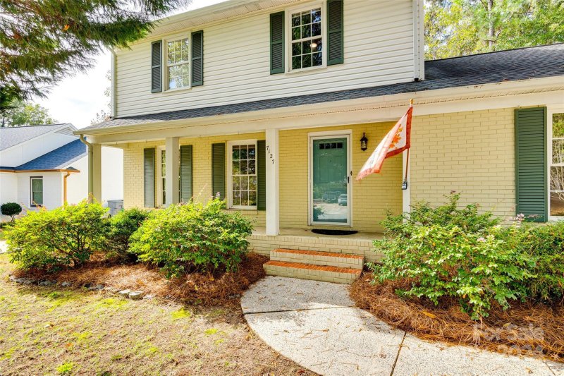 Property image 3 at 7127 Powder Mill Place, Charlotte, NC 28277