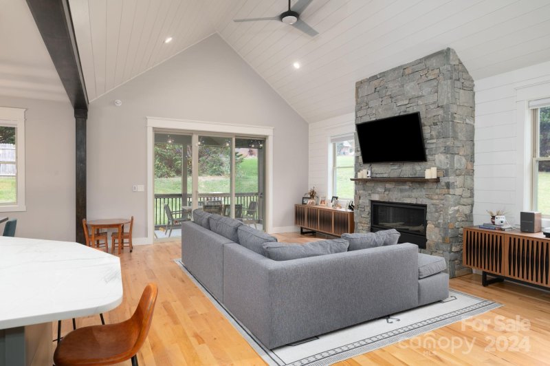 Property image 2 at 832 New Haw Creek Road, Asheville, NC 28805