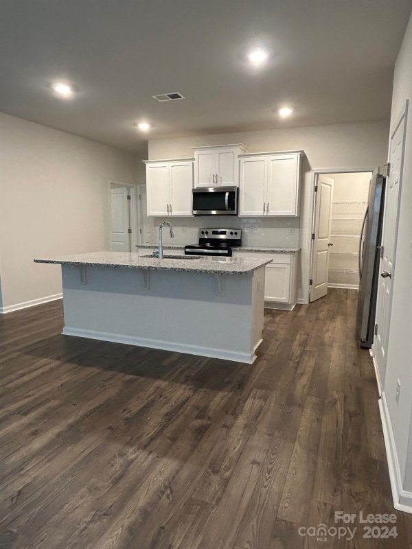 Property image 3 at 1282 37th Avenue Lane, Hickory, NC 28601