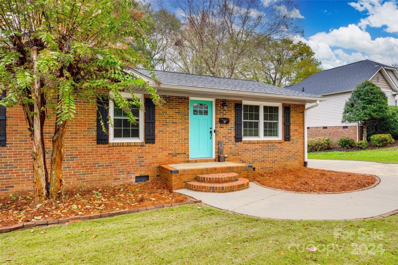 Property image 2 at 108 W Elliott Street, Fort Mill, SC 29715