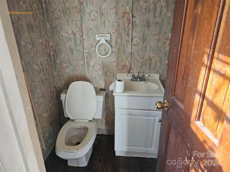 Property image 4 at 3434 Denson Place, Charlotte, NC 28215