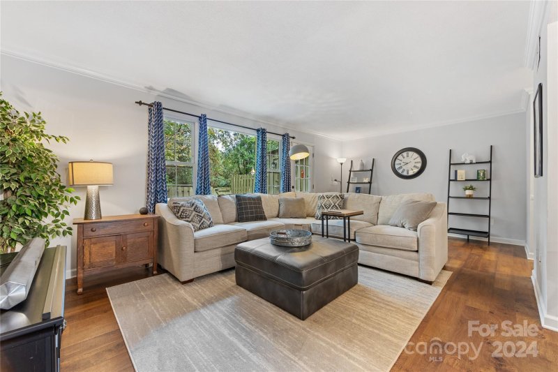 Property image 5 at 4607 Hedgemore Drive, Charlotte, NC 28209