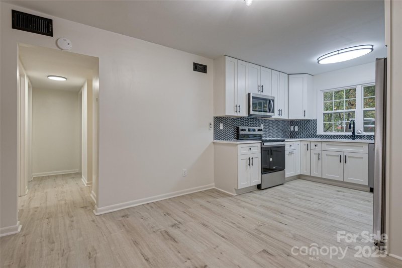 Property image 5 at 4601 Coronado Drive, Charlotte, NC 28212