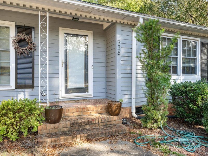 Property image 2 at 936 Eaglewood Avenue, Charlotte, NC 28212