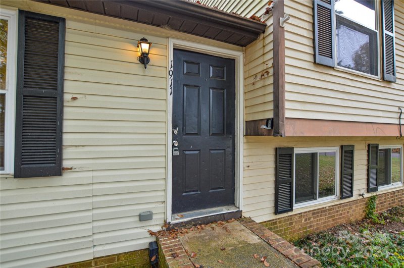 Property image 4 at 1911 O Hara Drive, Charlotte, NC 28273