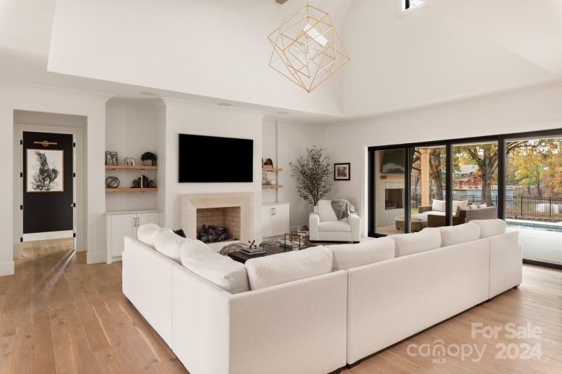 Property image 2 of 1017 Maxwell Court in Sage at Marvin, Marvin, NC 28173