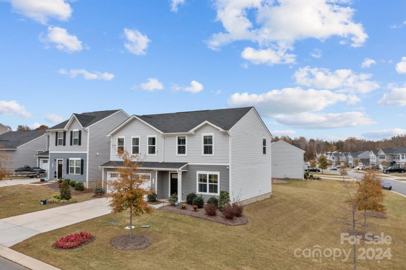 Property image 3 at 182 Crosstie Lane, Troutman, NC 28166