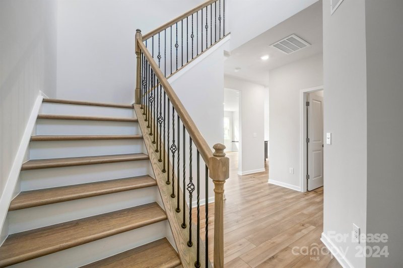 Property image 5 at 19011 Direwolf Cove, Charlotte, NC 28278