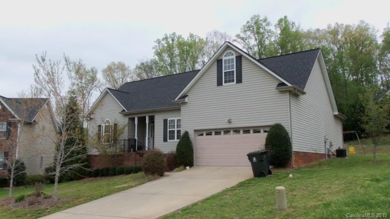 Property image 3 at 2008 Alton Court, Lowell, NC 28098