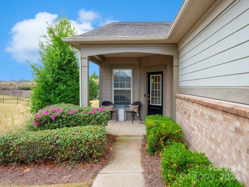 Property image 2 at 951 Sunrise Lane, Fort Mill, SC 29715