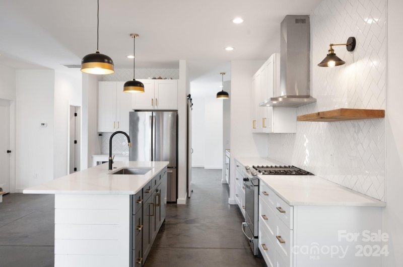 Property image 4 at 41 Pennsylvania Avenue, Asheville, NC 28806