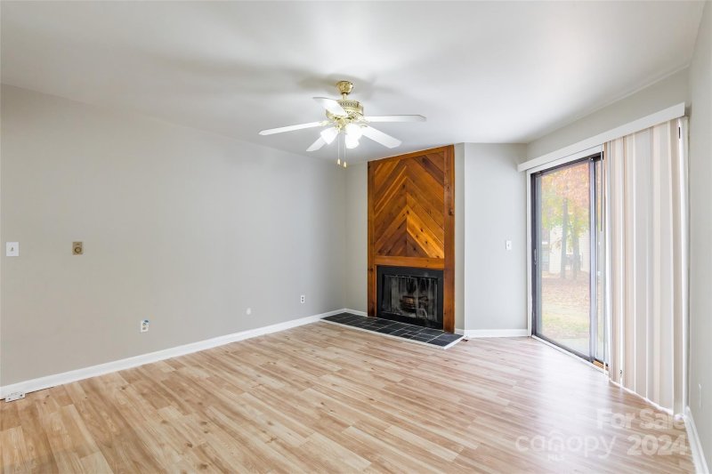 Property image 5 at 4425 Sharon Chase Drive, Charlotte, NC 28215