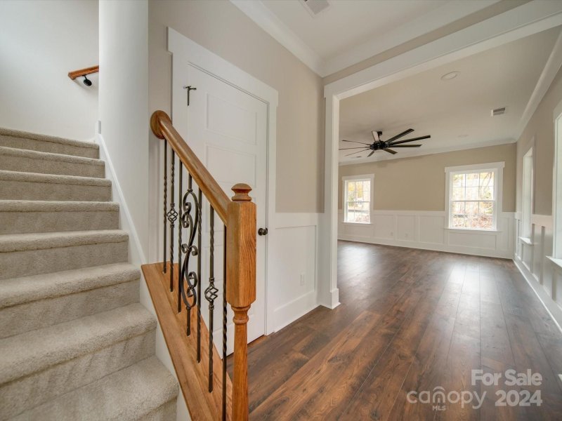 Property image 5 at 4715 Whispering Oaks Drive, Charlotte, NC 28213