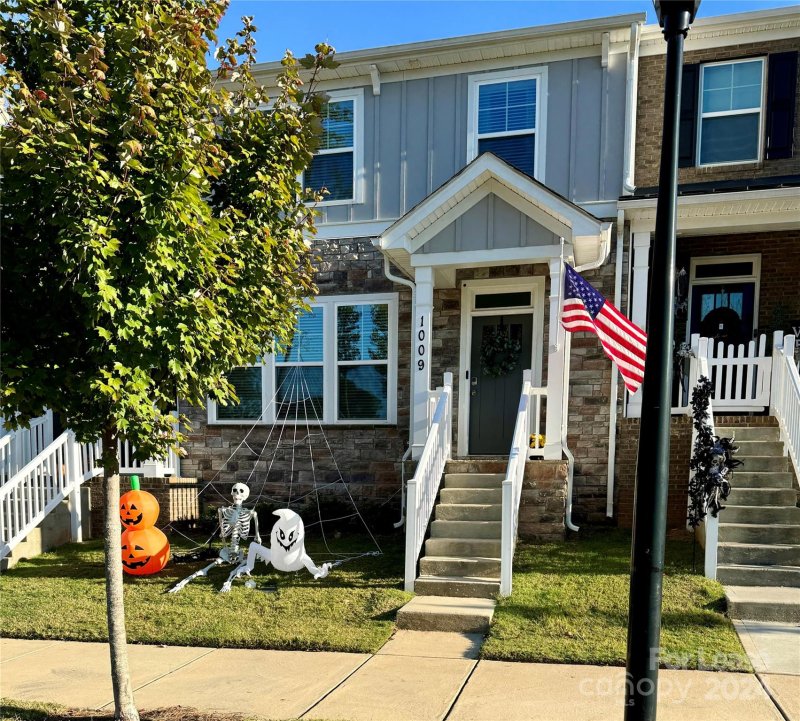 1009 Township Parkway
