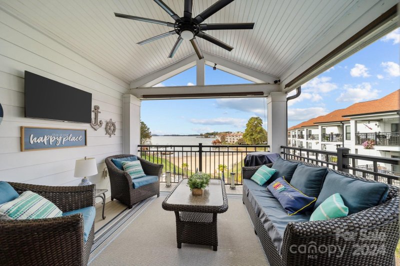 17810 Half Moon Lane