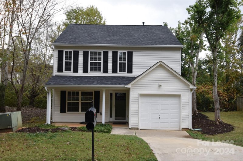 1422 Swaying Branch Lane