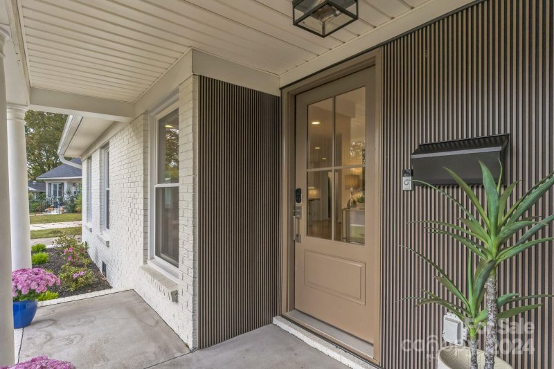 Property image 2 at 4331 Maypole Court, Charlotte, NC 28205