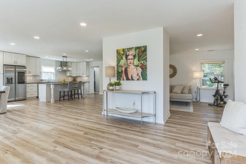 Property image 3 at 4331 Maypole Court, Charlotte, NC 28205