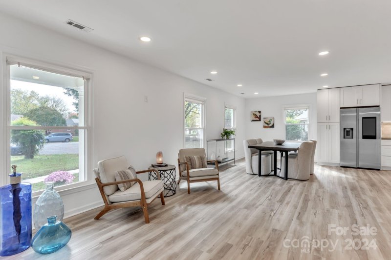 Property image 5 at 4331 Maypole Court, Charlotte, NC 28205