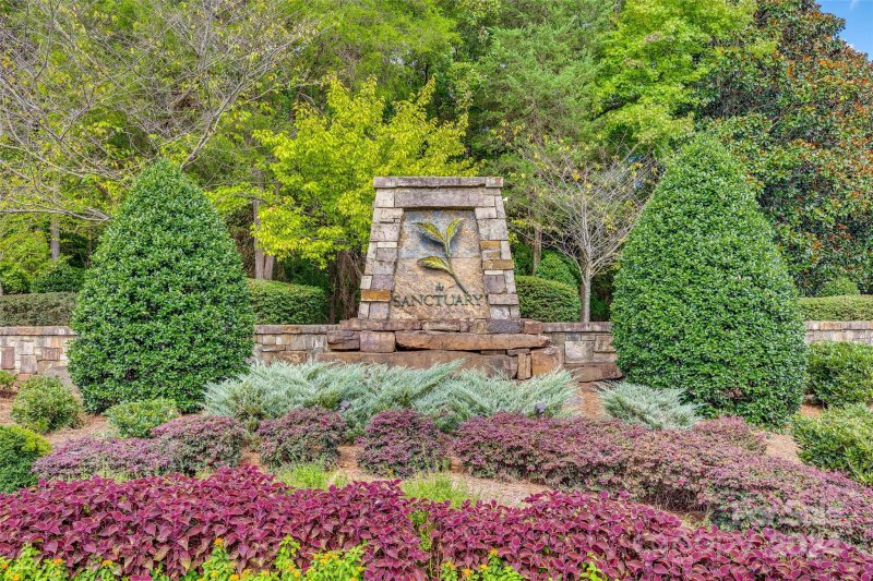 9125 Island Point Road