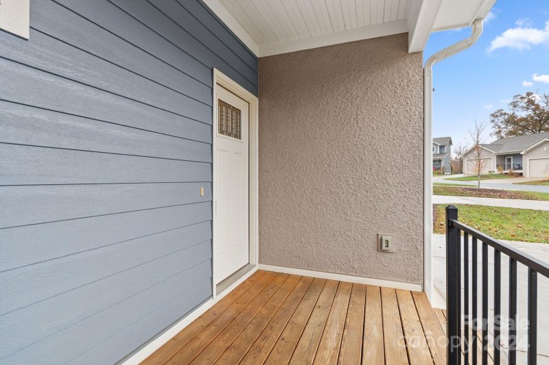 Property image 5 at 35 Thornes Lane, Asheville, NC 28805