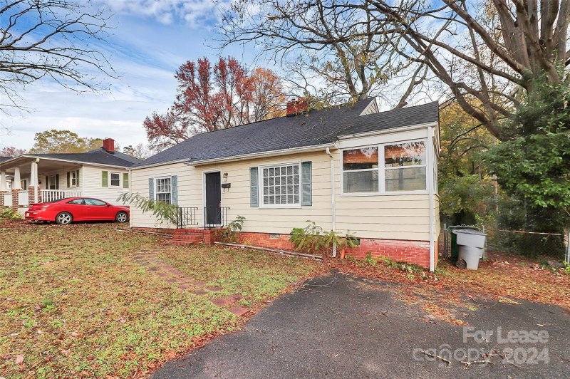 Property image 2 at 1121 Dade Street, Charlotte, NC 28205